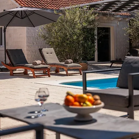 Tm With Private Heated Pool, Poolhouse & Private Garage Prázdninový dům *