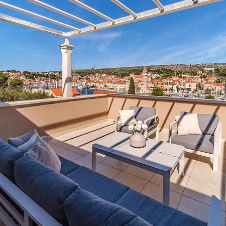 Holiday home Tm With Private Heated Pool, Poolhouse & Private Garage *